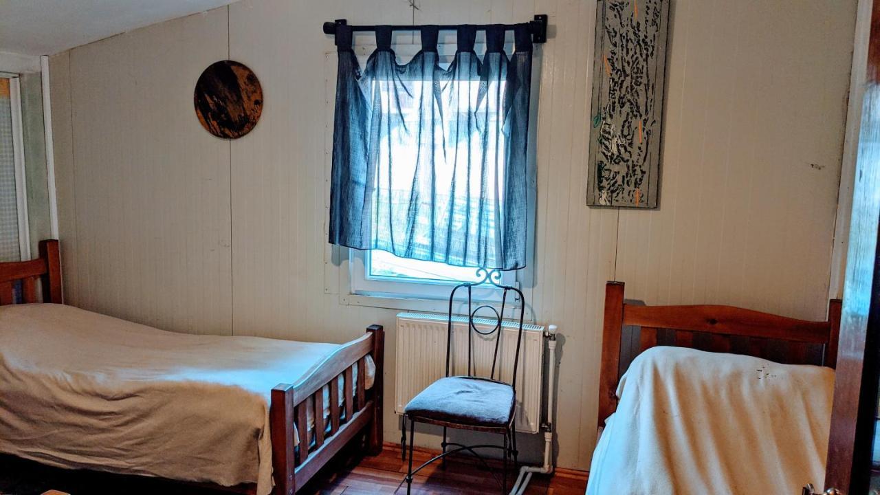 White Shino Hostel กูเดาริ ภายนอก รูปภาพ